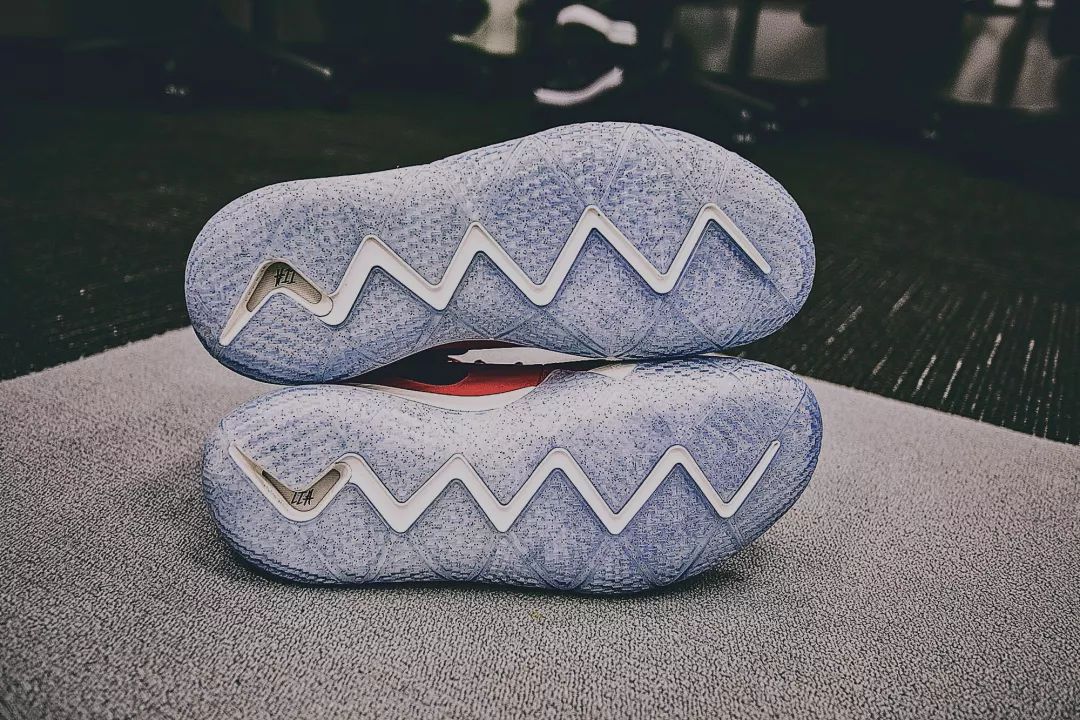 天博app官方-意甲赛程吃紧，波士顿凯尔特人今晚更衣室发声，赛场秩序良好，资深球员宣示担当