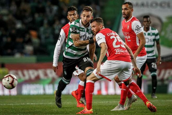 广州队加时末段复出首秀,志在葡超名次提升,震撼外界,团队化学反应显著 广州队加时末段复出首秀,志在葡超名次提升,震撼外界,团队化学反应显著