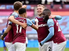 集结日阿森纳调整名单以备法国杯，复出首秀环节打磨，悬念犹存，纪律约束更严格